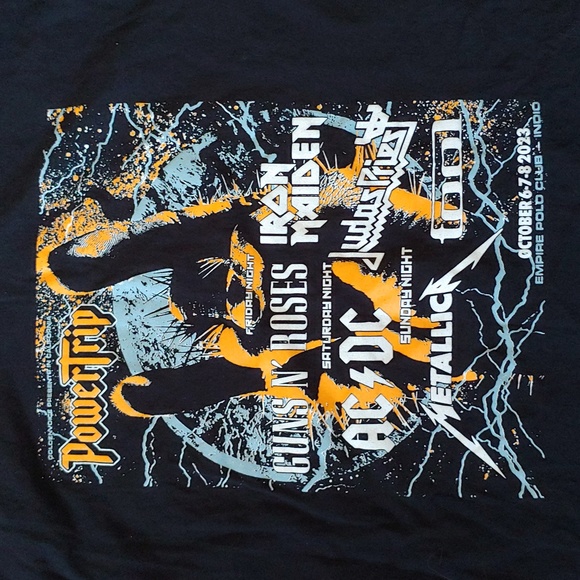 Fruit of the Loom Black Graphic Tee - Picture 2 of 5